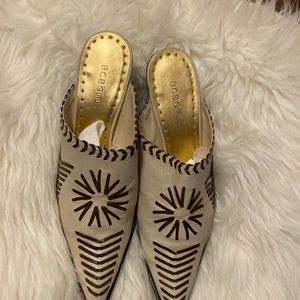 BCBG Cowboy Slides Soft leather size 9